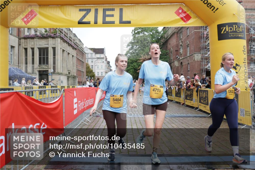 13.09.2026 - Kiel Lauf Yannick Fuchs http://msf.ph/oto/10435485 13.09.2026 09:49:29 Ziel 2065, 2327, 2919, 3785, 4363, 4364, 4376, 4711, 4962, 5404, 8869, 10145, 12492, 12632, 221, 784, 1559, 1561, 2115, 2592, 2626, 2731, 2867, 3094, 3418, 3550, 4173, 4333, 4364, 4961, 4962, 6065, 6278, 6593, 8617, 8681, 8844, 9001, 9058, 9219, 9691, 10092, 10150, 11190, 11294, 11322, 11411, 11989, 11990, 12614, 2066, 2110, 2366, 2976, 3571, 3687, 4067, 4125, 6658, 7606, 7641, 7884, 8128, 9944, 10159, 10229, 10565, 10990, 11973, 12045, 12560, 12749, 830, 1547, 2047, 2663 meine-sportfotos.de