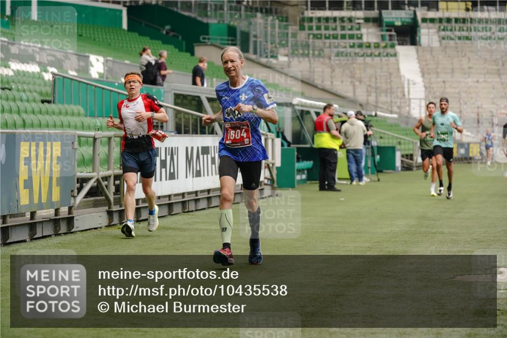 13.09.2026 - 21. swb-Marathon Bremen Michael Burmester http://msf.ph/oto/10435538 13.09.2026 12:37:57 Laufen im Stadion 277, 346, 466, 658, 895, 1090, 1118, 1320, 1323, 1385, 1485, 1583, 1604, 1754, 1911, 2073, 2141, 2352, 2585, 2670, 3080, 3606, 3617, 5160, 6112, 7244, 7650, 7768, 8077, 8081, 8729, 9399, 9522, 9617, 250, 272, 299, 525, 919, 1089, 1212, 2072, 5428 meine-sportfotos.de