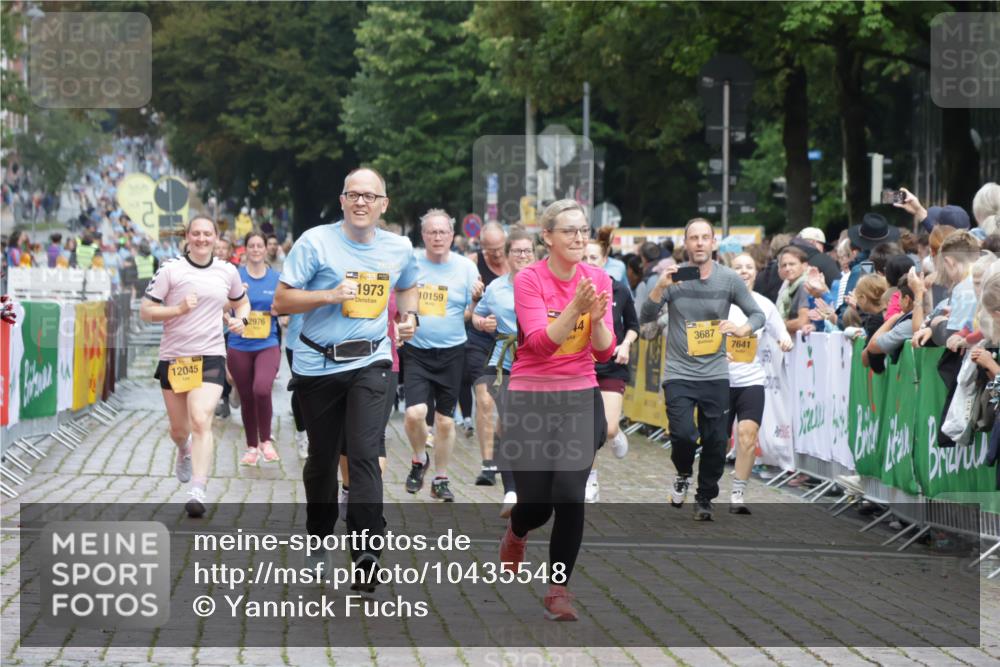13.09.2026 - Kiel Lauf Yannick Fuchs http://msf.ph/oto/10435548 13.09.2026 09:49:37 Ziel 2065, 2110, 2366, 4067, 4363, 4376, 7641, 8128, 9944, 11973, 12045, 12492, 221, 784, 1559, 1561, 2115, 2327, 2592, 2626, 2731, 2867, 2919, 3094, 3785, 4173, 4333, 4364, 4711, 4962, 5404, 6278, 8617, 8681, 8869, 9001, 10145, 10150, 11190, 11322, 11411, 11989, 11990, 12632, 2066, 2976, 3571, 3687, 4125, 5791, 6359, 6658, 6706, 6707, 7606, 7884, 7937, 10105, 10159, 10178, 10229, 10565, 10990, 12047, 12462, 12560, 12749, 3550, 4961, 6065, 6278, 11411 meine-sportfotos.de