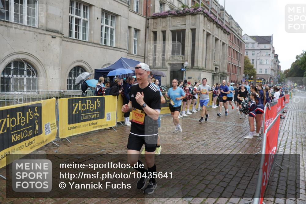 13.09.2026 - Kiel Lauf Yannick Fuchs http://msf.ph/oto/10435641 13.09.2026 11:46:17 Ziel  meine-sportfotos.de