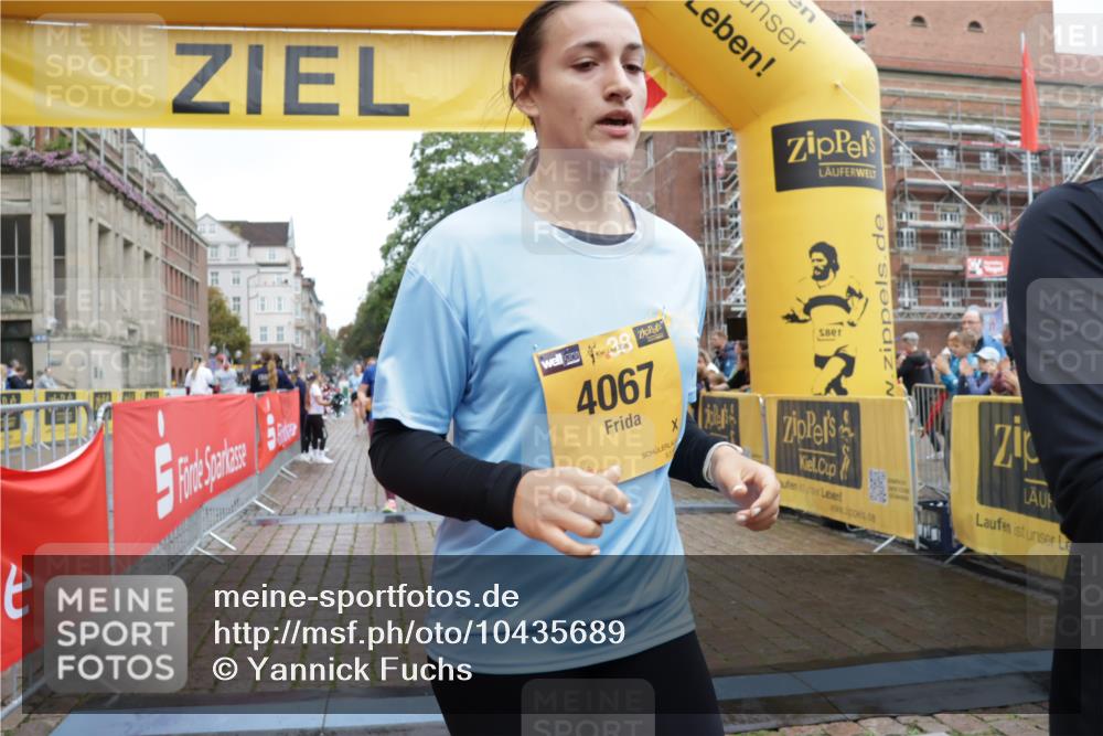 13.09.2026 - Kiel Lauf Yannick Fuchs http://msf.ph/oto/10435689 13.09.2026 09:49:47 Ziel 2066, 2110, 2366, 2976, 3571, 3687, 4067, 4125, 6359, 6658, 7606, 7641, 7884, 8128, 9944, 10105, 10159, 10229, 10565, 10990, 11973, 12045, 12560, 12749, 784, 2065, 2115, 2327, 2626, 2731, 2919, 3785, 4173, 4363, 4364, 4376, 4711, 4962, 5404, 8617, 8681, 8869, 10145, 11989, 11990, 12492, 12632, 639, 951, 1033, 1796, 3042, 3602, 3914, 4856, 5791, 6706, 6707, 7142, 7937, 8584, 8585, 8589, 8790, 8890, 9122, 9780, 10074, 10178, 12047, 12462 meine-sportfotos.de