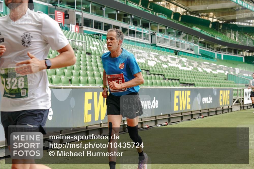 13.09.2026 - 21. swb-Marathon Bremen Michael Burmester http://msf.ph/oto/10435724 13.09.2026 13:05:31 Laufen im Stadion 109, 178, 217, 244, 287, 323, 394, 430, 454, 534, 536, 565, 578, 613, 647, 784, 891, 900, 1073, 1239, 1243, 1274, 1307, 1308, 1373, 1380, 1456, 1533, 1581, 1627, 1656, 1687, 1780, 1914, 1932, 1941, 2023, 2076, 2089, 2126, 2241, 2244, 2265, 2301, 2310, 2355, 2369, 2393, 2430, 2452, 2464, 2602, 2723, 2742, 2764, 2867, 2872, 2891, 2910, 2919, 2957, 2959, 2985, 3028, 3030, 3115, 3217, 3278, 3320, 3343, 3419, 3425, 3444, 3485, 3521, 3796, 3909 meine-sportfotos.de