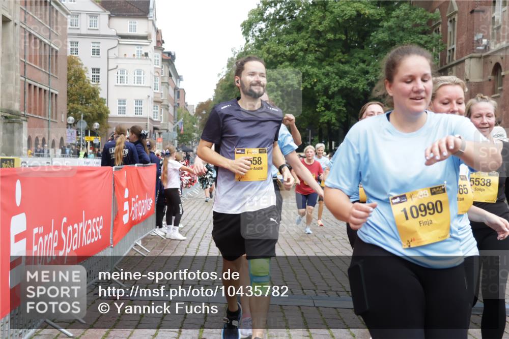 13.09.2026 - Kiel Lauf Yannick Fuchs http://msf.ph/oto/10435782 13.09.2026 09:49:52 Ziel 2066, 2110, 2366, 2976, 3571, 3687, 4067, 4125, 5791, 6359, 6658, 6706, 6707, 7606, 7641, 7884, 7937, 8128, 10105, 10159, 10178, 10229, 10565, 10990, 12047, 12462, 12560, 12749, 784, 2065, 2110, 2327, 2366, 2919, 3785, 4067, 4173, 4363, 4364, 4376, 4711, 4962, 5404, 7641, 8128, 8869, 9944, 10145, 11973, 12045, 12492, 12632, 639, 951, 1033, 1796, 3042, 3602, 3914, 4856, 5619, 7142, 7864, 8584, 8585, 8589, 8790, 8890, 9122, 9683, 9780, 10074, 10108, 10487, 10491, 10548 meine-sportfotos.de