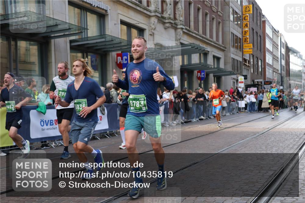 13.09.2026 - 21. swb-Marathon Bremen Strokosch-Dieckow http://msf.ph/oto/10435819 13.09.2026 13:14:09 Ziel 107, 199, 376, 469, 1043, 1125, 1492, 1542, 1814, 2043, 2084, 2203, 2913, 2922, 3085, 3545, 3821, 3834, 4452, 4685, 4728, 5239, 5794, 5836, 5986, 6130, 6506, 7117, 7591, 7659, 7826, 8366, 8456, 8919, 9242, 9783, 9868, 10016, 235, 524, 670, 683, 1433, 1613, 1707, 1937, 1998, 2084, 2422, 2701, 2824, 2922, 3236, 5443, 5593, 5610, 6145, 6451, 7029, 7210, 7283, 7435, 7963, 8118, 8886, 9426, 9635, 10105 meine-sportfotos.de