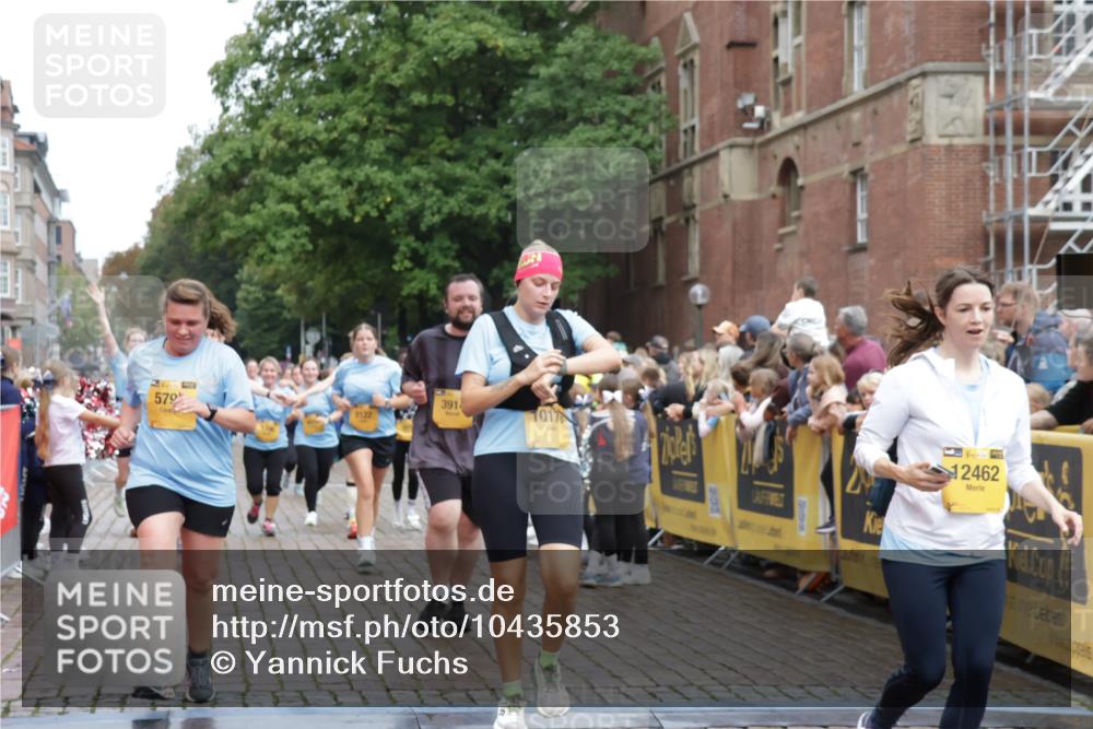 13.09.2026 - Kiel Lauf Yannick Fuchs http://msf.ph/oto/10435853 13.09.2026 09:50:00 Ziel 639, 951, 1033, 1796, 3042, 3602, 3914, 4856, 5791, 6359, 6706, 6707, 7142, 7937, 8584, 8585, 8589, 8790, 8890, 9122, 9780, 10105, 10178, 11814, 12047, 12462, 2065, 2066, 2110, 2366, 2976, 3571, 3687, 4067, 4125, 4363, 4376, 4711, 5404, 6359, 6658, 7606, 7641, 7884, 8128, 9944, 10105, 10159, 10229, 10565, 10990, 11973, 12045, 12492, 12560, 12632, 12749, 1366, 5254, 5535, 5619, 7864, 8023, 8042, 9683, 9793, 10074, 10108, 10487, 10491, 10548, 2327, 2919 meine-sportfotos.de