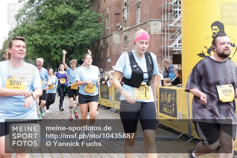 13.09.2026 - Kiel Lauf Yannick Fuchs http://msf.ph/oto/10435887 13.09.2026 09:50:02 Ziel 639, 951, 1033, 1796, 3042, 3602, 3914, 4856, 5791, 6706, 6707, 7142, 7937, 8584, 8585, 8589, 8790, 8890, 9122, 9780, 10074, 10178, 11565, 11814, 12047, 12462, 2065, 2066, 2110, 2366, 2976, 3571, 3687, 4067, 4125, 4363, 4376, 6359, 6658, 7606, 7641, 7884, 8128, 9944, 10105, 10159, 10229, 10565, 10990, 11973, 12045, 12492, 12560, 12749, 1366, 5184, 5254, 5535, 5619, 7864, 8023, 8042, 9683, 9793, 10108, 10487, 10491, 10548, 2327, 2919 meine-sportfotos.de