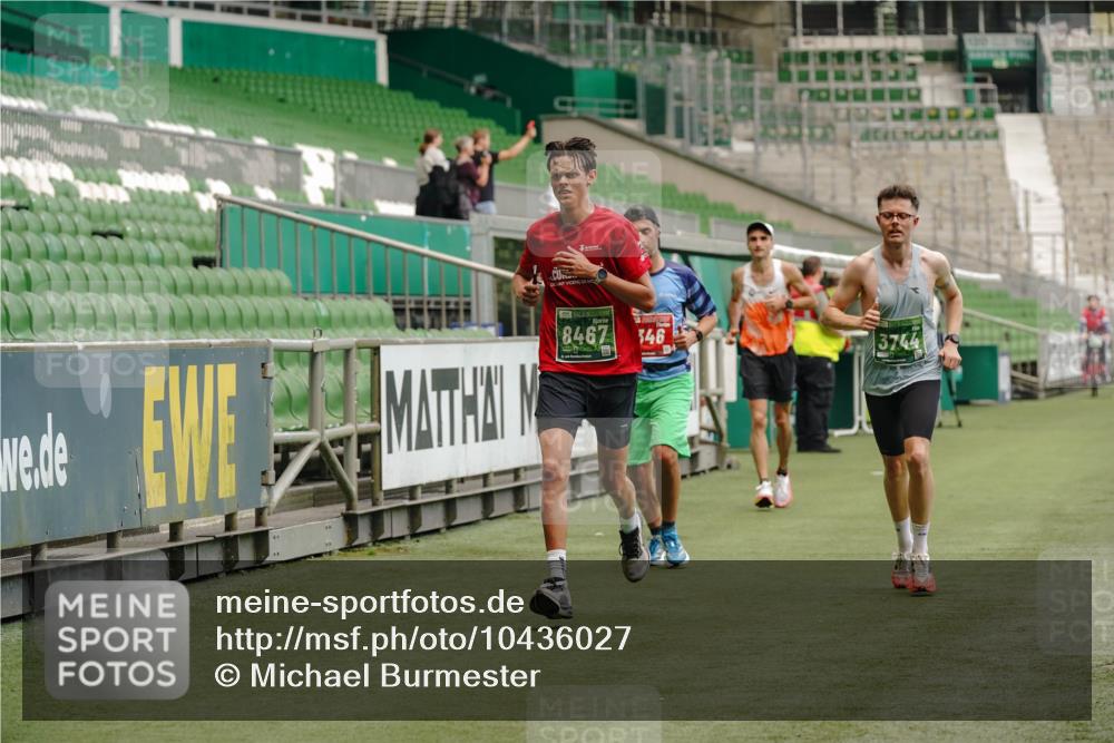 13.09.2026 - 21. swb-Marathon Bremen Michael Burmester http://msf.ph/oto/10436027 13.09.2026 12:38:40 Laufen im Stadion 277, 346, 466, 658, 807, 895, 901, 1090, 1118, 1248, 1320, 1323, 1472, 1576, 1587, 1604, 1717, 1751, 1754, 1758, 1795, 1800, 1911, 2049, 2141, 2352, 2585, 2670, 3080, 3606, 5160, 5163, 5912, 6112, 7650, 8077, 8081, 8467, 9399, 9522, 9617, 250, 272, 299, 919, 1089, 1550, 1875, 1993, 4232, 7692, 13033 meine-sportfotos.de