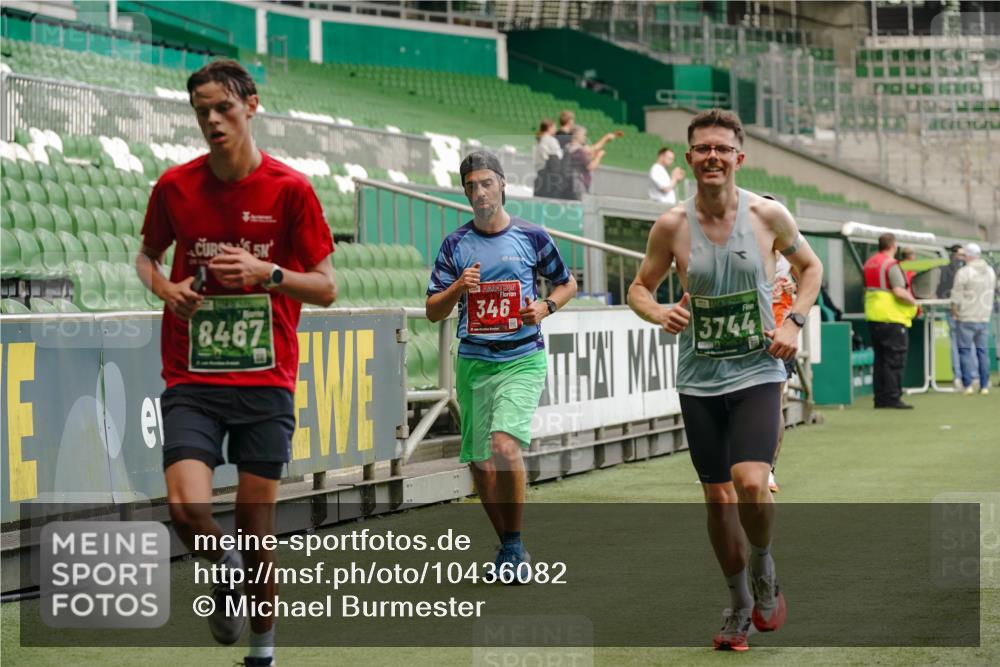 13.09.2026 - 21. swb-Marathon Bremen Michael Burmester http://msf.ph/oto/10436082 13.09.2026 12:38:42 Laufen im Stadion 277, 346, 466, 658, 807, 895, 901, 1090, 1118, 1248, 1320, 1323, 1472, 1576, 1587, 1604, 1717, 1751, 1754, 1758, 1795, 1800, 1911, 2049, 2099, 2141, 2352, 2585, 2670, 3080, 3606, 5160, 5163, 5912, 6112, 7650, 8077, 8081, 8467, 9399, 9522, 9617, 250, 272, 919, 1089, 1550, 1875, 1993, 4232, 7692, 13033 meine-sportfotos.de