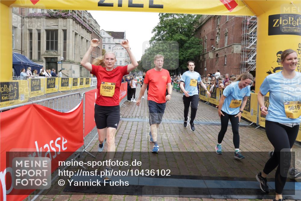 13.09.2026 - Kiel Lauf Yannick Fuchs http://msf.ph/oto/10436102 13.09.2026 09:50:13 Ziel 639, 1366, 3042, 3602, 5535, 5619, 7142, 7864, 8042, 8890, 9683, 9780, 9793, 10074, 10108, 10487, 10491, 10548, 10653, 11565, 11814, 639, 951, 1033, 1796, 2066, 2110, 2366, 2976, 3571, 3687, 3914, 4067, 4125, 4856, 5791, 6359, 6658, 6706, 6707, 7606, 7641, 7884, 7937, 8128, 8584, 8585, 8589, 8790, 9122, 9944, 10105, 10159, 10178, 10229, 10565, 10990, 11973, 12045, 12047, 12462, 12560, 12749, 1545, 2811, 2816, 3289, 3561, 3698, 4229, 5184, 5254, 5596, 8023 meine-sportfotos.de