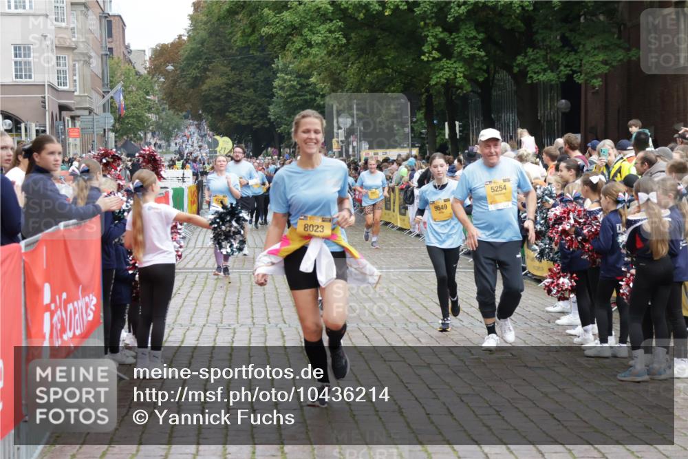13.09.2026 - Kiel Lauf Yannick Fuchs http://msf.ph/oto/10436214 13.09.2026 09:50:21 Ziel 1366, 4229, 5184, 5254, 5535, 5596, 8023, 8042, 9109, 9549, 9683, 9793, 10548, 639, 951, 1033, 1796, 2066, 3042, 3571, 3602, 3914, 4125, 4856, 5619, 5791, 6359, 6658, 6706, 6707, 7142, 7606, 7864, 7884, 7937, 8584, 8585, 8589, 8790, 8890, 9122, 9780, 10074, 10105, 10108, 10178, 10229, 10487, 10491, 10565, 10653, 10990, 11565, 11814, 12047, 12462, 12560, 12749, 797, 1545, 2811, 2816, 3289, 3561, 3698, 3838, 4145, 5851, 7134, 7694, 8407, 8672, 9990, 2066, 3571, 4125, 6658 meine-sportfotos.de