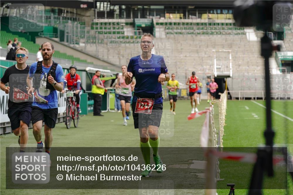 13.09.2026 - 21. swb-Marathon Bremen Michael Burmester http://msf.ph/oto/10436226 13.09.2026 12:38:53 Laufen im Stadion 277, 346, 807, 895, 901, 1090, 1118, 1248, 1320, 1323, 1472, 1576, 1587, 1604, 1717, 1751, 1758, 1795, 1800, 1852, 1911, 2049, 2099, 2141, 2352, 2585, 2670, 3080, 3606, 3744, 5160, 5163, 5912, 6112, 7650, 8077, 8081, 8467, 9399, 9522, 9617, 9630, 250, 272, 850, 1089, 1550, 1875, 1993, 4232, 7692, 8075, 13033 meine-sportfotos.de