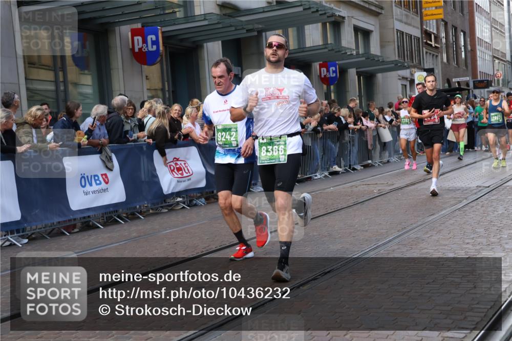 13.09.2026 - 21. swb-Marathon Bremen Strokosch-Dieckow http://msf.ph/oto/10436232 13.09.2026 13:14:22 Ziel 199, 376, 615, 616, 889, 1043, 1125, 1455, 1492, 1748, 1814, 2251, 2847, 2971, 2997, 3012, 3057, 3085, 3175, 3206, 3821, 3834, 4097, 4226, 4246, 4569, 4586, 4685, 5239, 5315, 5649, 5794, 5962, 6130, 6472, 6506, 7117, 7251, 7782, 7826, 8366, 8409, 9242, 9868, 10016, 107, 235, 469, 1125, 1433, 1542, 1613, 1998, 2043, 2084, 2203, 2701, 2824, 2913, 2922, 3545, 4452, 4728, 5593, 5610, 5836, 5986, 6130, 6145, 7029, 7435, 7591, 7659, 7963, 8118, 8886, 8919, 9783, 10105 meine-sportfotos.de