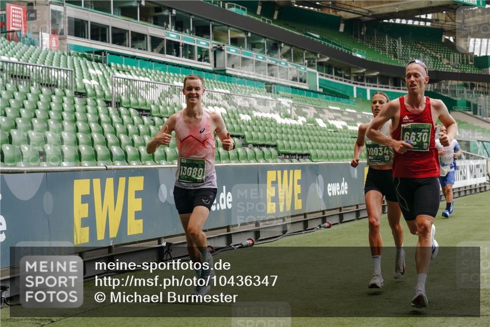 13.09.2026 - 21. swb-Marathon Bremen Michael Burmester http://msf.ph/oto/10436347 13.09.2026 12:39:00 Laufen im Stadion 277, 346, 807, 895, 901, 1090, 1118, 1248, 1320, 1323, 1472, 1508, 1576, 1587, 1604, 1717, 1751, 1758, 1795, 1800, 1852, 1911, 2049, 2099, 2141, 2352, 2670, 3080, 3606, 3744, 5160, 5163, 5912, 6112, 7650, 8077, 8081, 8467, 9399, 9522, 9617, 9630, 13080, 250, 272, 365, 850, 1089, 1288, 1550, 1875, 1993, 4232, 7692, 8075, 13033 meine-sportfotos.de