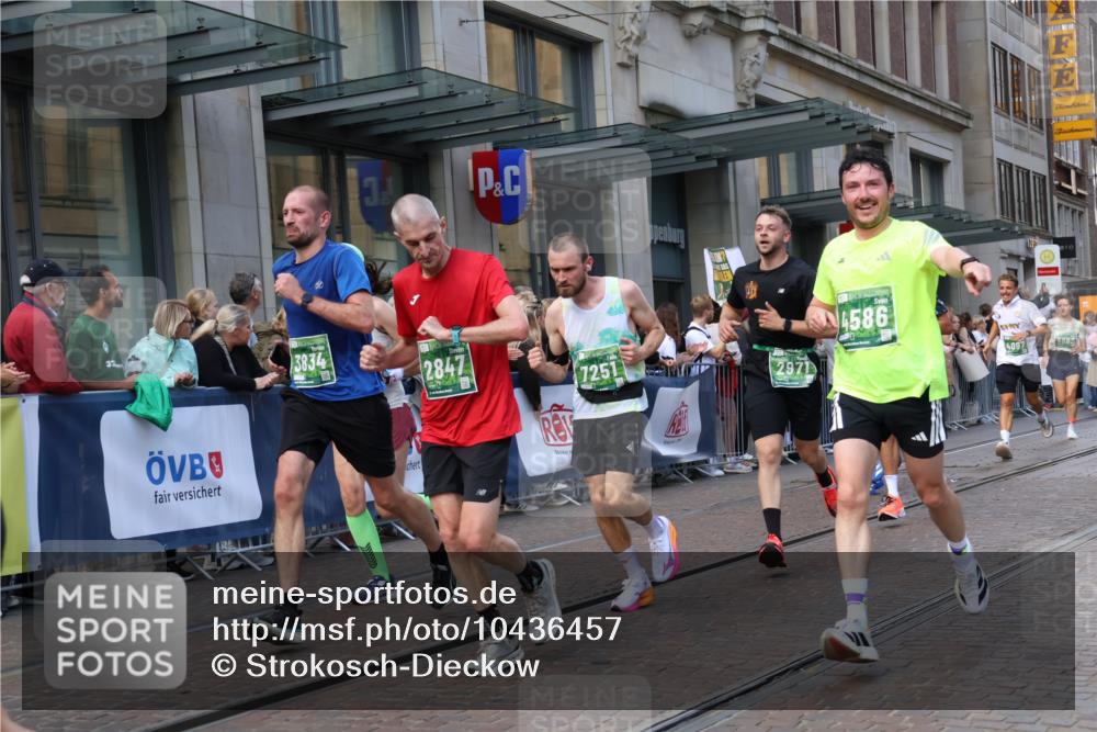13.09.2026 - 21. swb-Marathon Bremen Strokosch-Dieckow http://msf.ph/oto/10436457 13.09.2026 13:14:28 Ziel 199, 615, 616, 889, 1455, 1748, 2251, 2847, 2971, 2997, 3012, 3057, 3175, 3206, 3821, 3834, 4097, 4226, 4246, 4569, 4586, 4685, 4968, 5239, 5315, 5471, 5649, 5796, 5962, 6379, 6404, 6472, 6528, 7251, 7782, 8366, 8409, 9242, 9523, 9797, 10016, 13141, 107, 235, 376, 469, 1043, 1125, 1492, 1542, 1814, 1998, 2043, 2084, 2203, 2913, 2922, 3085, 3545, 3821, 4452, 4728, 5794, 5836, 5986, 6130, 6506, 7029, 7591, 7659, 8919, 9783 meine-sportfotos.de