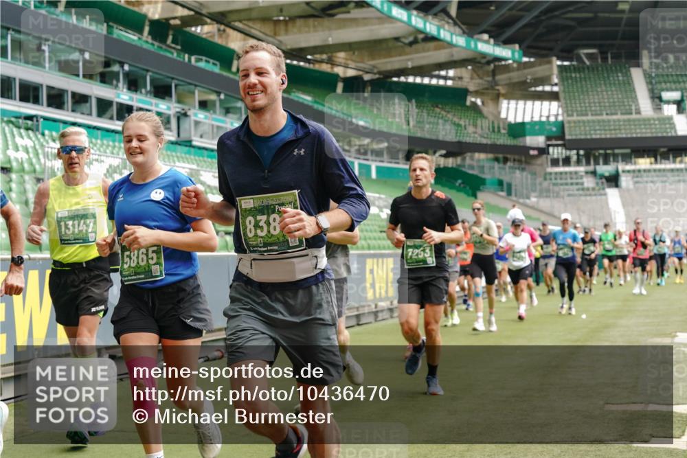 13.09.2026 - 21. swb-Marathon Bremen Michael Burmester http://msf.ph/oto/10436470 13.09.2026 13:05:43 Laufen im Stadion 109, 178, 217, 244, 287, 303, 323, 394, 430, 454, 536, 565, 578, 613, 647, 784, 891, 900, 1073, 1239, 1243, 1274, 1307, 1308, 1365, 1373, 1380, 1456, 1533, 1574, 1581, 1627, 1656, 1687, 1780, 1823, 1909, 1914, 1932, 1941, 2023, 2076, 2089, 2126, 2241, 2244, 2265, 2275, 2301, 2310, 2355, 2356, 2369, 2393, 2430, 2452, 2464, 2602, 2723, 2742, 2764, 2867, 2872, 2902, 2910, 2919, 2957, 2959, 2985, 3028, 3030, 3115, 3217, 3278, 3320, 3343, 3419, 3444, 3485, 3521, 3796, 3909 meine-sportfotos.de