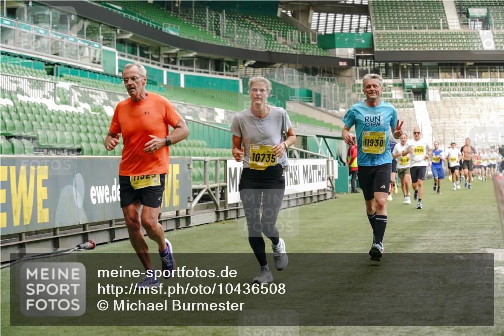 13.09.2026 - 21. swb-Marathon Bremen Michael Burmester http://msf.ph/oto/10436508 13.09.2026 10:26:19 Laufen im Stadion 10096, 10143, 10172, 10210, 10214, 10228, 10231, 10289, 10312, 10318, 10319, 10336, 10342, 10346, 10352, 10358, 10398, 10436, 10445, 10447, 10454, 10456, 10464, 10504, 10514, 10536, 10541, 10583, 10628, 10638, 10735, 10742, 10744, 10806, 10807, 10816, 10861, 10866, 10873, 10956, 10987, 10988, 10992, 11015, 11019, 11020, 11063, 11088, 11108, 11130, 11135, 11155, 11187, 11193, 11199, 11209, 11232, 11265, 11279, 11312, 11447, 11468, 11615, 11758, 11948 meine-sportfotos.de