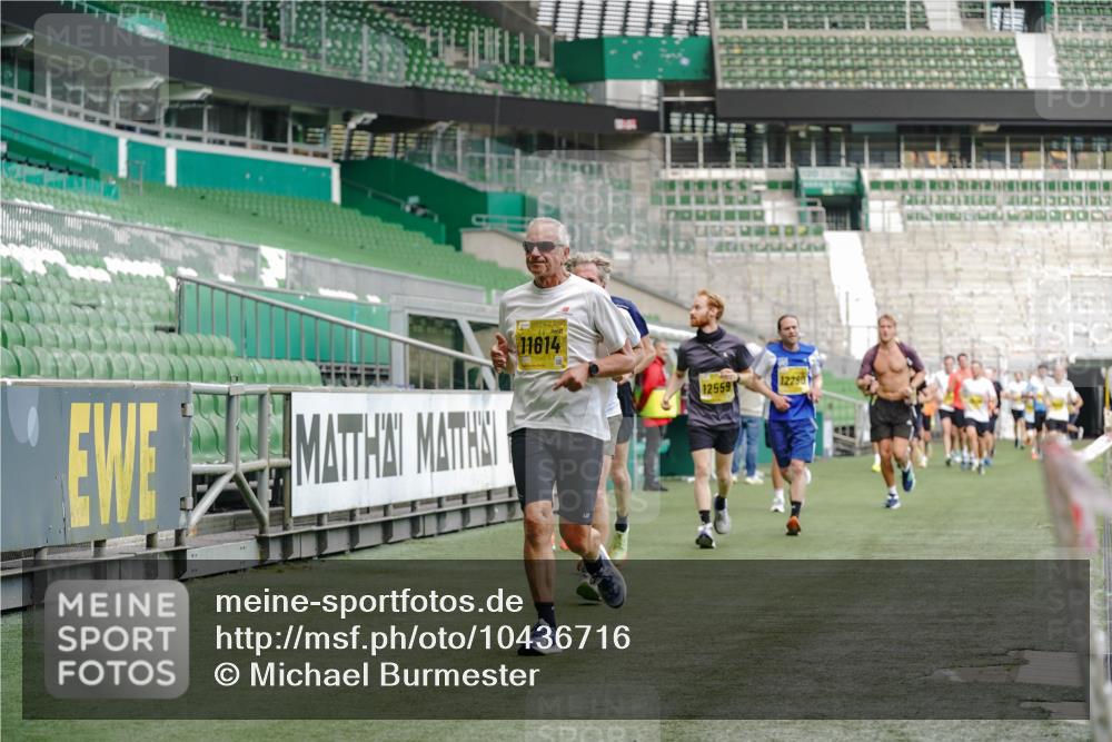 13.09.2026 - 21. swb-Marathon Bremen Michael Burmester http://msf.ph/oto/10436716 13.09.2026 10:26:23 Laufen im Stadion 10096, 10143, 10172, 10210, 10214, 10228, 10231, 10289, 10312, 10318, 10319, 10336, 10342, 10346, 10352, 10358, 10398, 10436, 10445, 10447, 10454, 10456, 10464, 10504, 10514, 10536, 10541, 10583, 10628, 10638, 10735, 10742, 10744, 10806, 10807, 10816, 10861, 10866, 10873, 10956, 10987, 10988, 10992, 11015, 11019, 11020, 11063, 11088, 11108, 11130, 11135, 11155, 11187, 11193, 11199, 11209, 11232, 11265, 11279, 11312, 11447, 11468, 11615, 11758, 11948 meine-sportfotos.de
