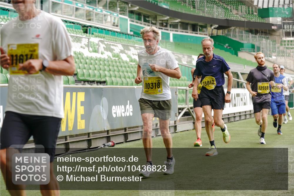 13.09.2026 - 21. swb-Marathon Bremen Michael Burmester http://msf.ph/oto/10436823 13.09.2026 10:26:26 Laufen im Stadion 10096, 10143, 10172, 10210, 10214, 10228, 10231, 10289, 10312, 10318, 10319, 10336, 10342, 10346, 10352, 10398, 10436, 10445, 10447, 10454, 10464, 10489, 10504, 10514, 10536, 10541, 10583, 10628, 10638, 10735, 10742, 10744, 10806, 10807, 10861, 10866, 10873, 10956, 10987, 10988, 10992, 11015, 11019, 11020, 11060, 11063, 11088, 11108, 11130, 11135, 11155, 11187, 11193, 11199, 11209, 11232, 11279, 11312, 11447, 11468, 11615, 11758 meine-sportfotos.de