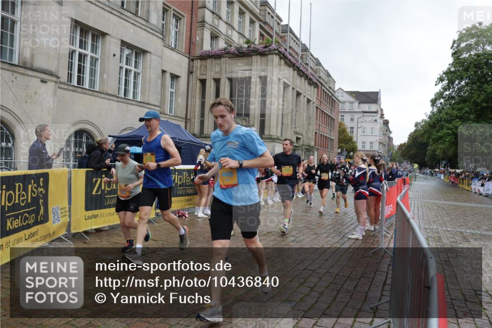 13.09.2026 - Kiel Lauf Yannick Fuchs http://msf.ph/oto/10436840 13.09.2026 11:48:00 Ziel  meine-sportfotos.de