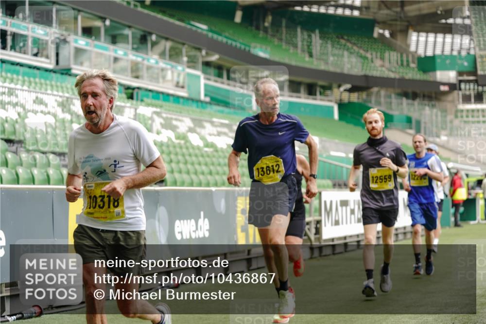 13.09.2026 - 21. swb-Marathon Bremen Michael Burmester http://msf.ph/oto/10436867 13.09.2026 10:26:27 Laufen im Stadion 10096, 10143, 10172, 10210, 10214, 10228, 10231, 10289, 10312, 10318, 10319, 10336, 10342, 10346, 10352, 10398, 10436, 10445, 10447, 10454, 10464, 10489, 10504, 10514, 10536, 10541, 10583, 10628, 10638, 10735, 10742, 10744, 10806, 10807, 10861, 10866, 10873, 10956, 10987, 10988, 10992, 11015, 11019, 11020, 11060, 11063, 11088, 11108, 11110, 11130, 11135, 11155, 11187, 11193, 11199, 11209, 11232, 11279, 11312, 11447, 11468, 11615, 11758 meine-sportfotos.de