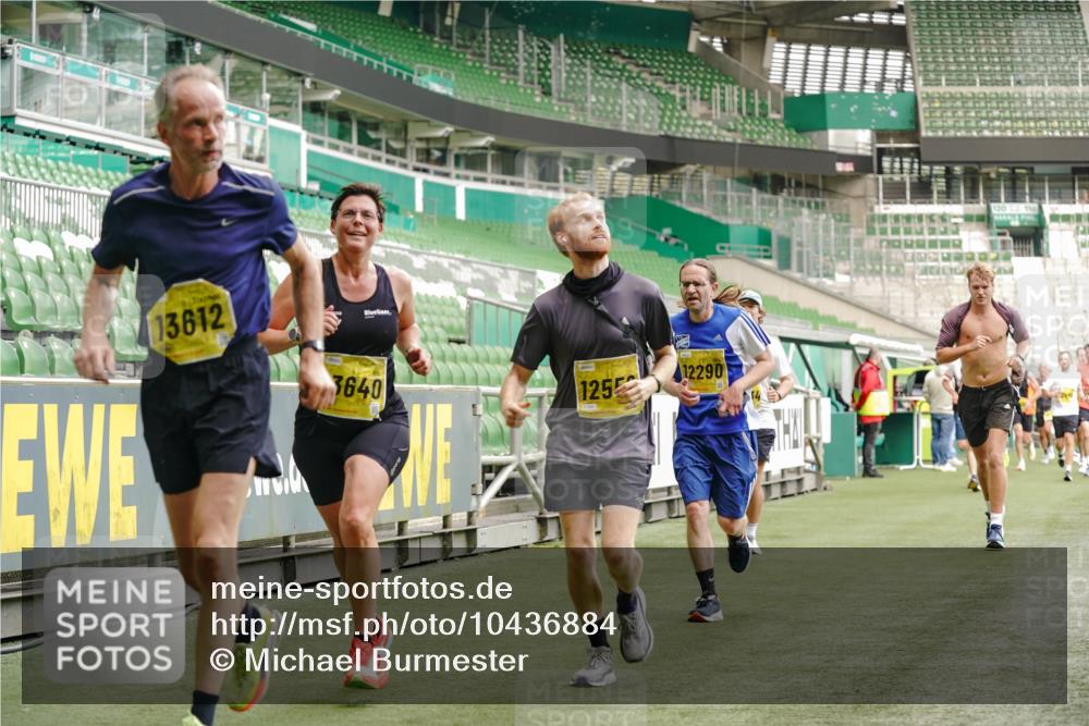 13.09.2026 - 21. swb-Marathon Bremen Michael Burmester http://msf.ph/oto/10436884 13.09.2026 10:26:28 Laufen im Stadion 10096, 10143, 10172, 10210, 10214, 10228, 10231, 10289, 10312, 10318, 10319, 10336, 10342, 10346, 10352, 10398, 10436, 10445, 10447, 10454, 10464, 10489, 10504, 10514, 10536, 10541, 10583, 10628, 10638, 10735, 10742, 10744, 10806, 10807, 10861, 10866, 10873, 10956, 10987, 10988, 10992, 11015, 11019, 11020, 11060, 11063, 11088, 11108, 11110, 11130, 11135, 11155, 11187, 11193, 11199, 11209, 11232, 11279, 11312, 11447, 11468, 11615, 11758 meine-sportfotos.de