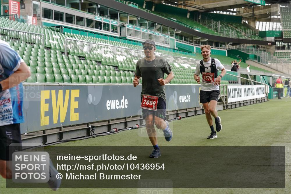 13.09.2026 - 21. swb-Marathon Bremen Michael Burmester http://msf.ph/oto/10436954 13.09.2026 12:39:30 Laufen im Stadion 277, 346, 453, 807, 901, 1118, 1248, 1320, 1323, 1379, 1472, 1508, 1540, 1576, 1587, 1717, 1751, 1758, 1795, 1800, 1852, 1911, 2049, 2099, 2141, 2352, 3080, 3606, 3744, 5160, 5163, 5912, 6112, 6630, 7118, 7650, 8077, 8467, 9399, 9522, 9617, 9630, 10034, 13080, 365, 850, 1288, 1485, 1550, 1875, 1993, 4232, 7692, 7768, 8075, 13033 meine-sportfotos.de