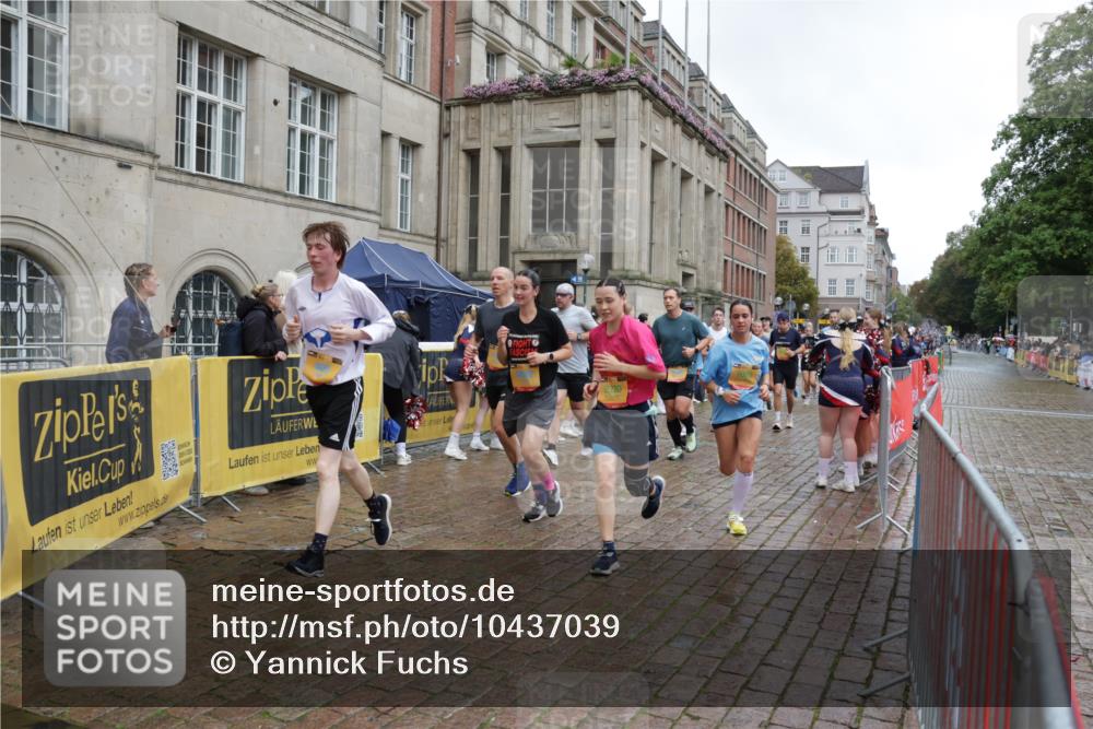 13.09.2026 - Kiel Lauf Yannick Fuchs http://msf.ph/oto/10437039 13.09.2026 11:48:14 Ziel  meine-sportfotos.de