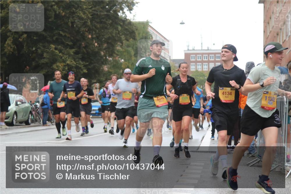 13.09.2026 - Kiel Lauf Markus Tischler http://msf.ph/oto/10437044 13.09.2026 11:45:20 Fleethörn 9779, 4049, 5325, 38, 4134, 11342 meine-sportfotos.de