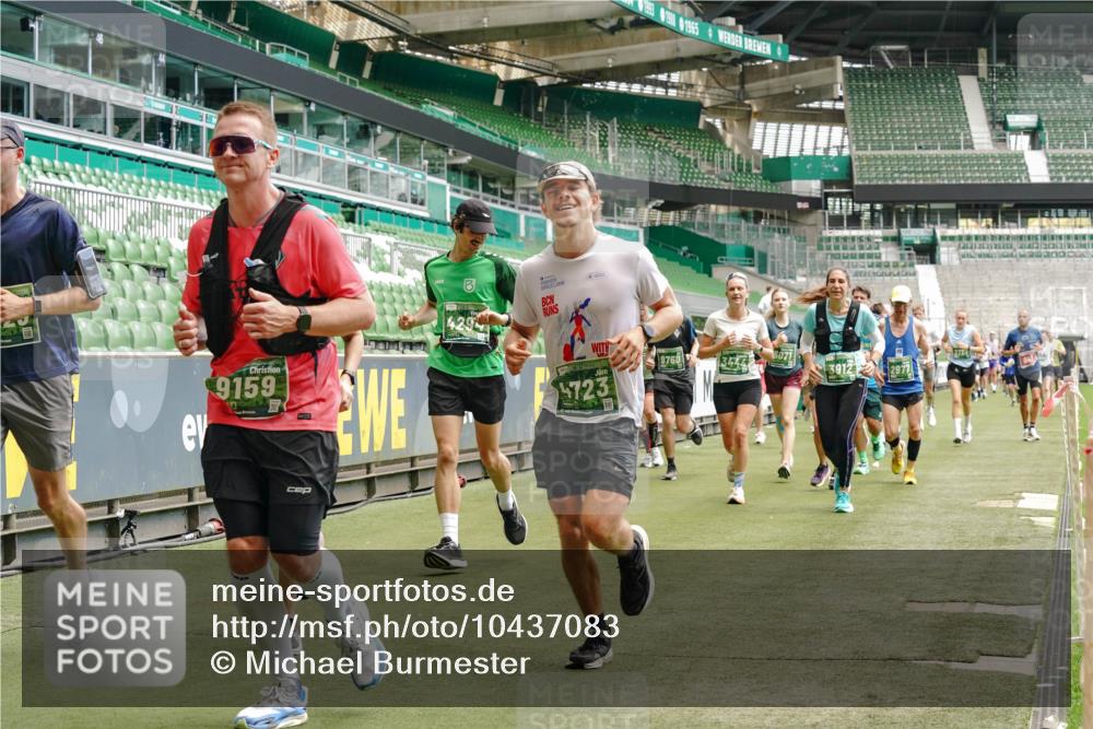 13.09.2026 - 21. swb-Marathon Bremen Michael Burmester http://msf.ph/oto/10437083 13.09.2026 13:05:53 Laufen im Stadion 109, 178, 217, 244, 287, 303, 323, 372, 394, 430, 454, 536, 565, 578, 613, 647, 784, 891, 900, 1073, 1083, 1205, 1239, 1243, 1274, 1307, 1308, 1365, 1373, 1380, 1437, 1456, 1533, 1574, 1581, 1627, 1656, 1687, 1780, 1823, 1848, 1909, 1914, 1932, 1941, 2023, 2076, 2089, 2126, 2241, 2244, 2265, 2275, 2301, 2310, 2355, 2356, 2393, 2430, 2452, 2464, 2602, 2723, 2742, 2764, 2867, 2902, 2910, 2919, 2957, 2959, 2985, 3030, 3115, 3217, 3278, 3320, 3343, 3419, 3444, 3485 meine-sportfotos.de