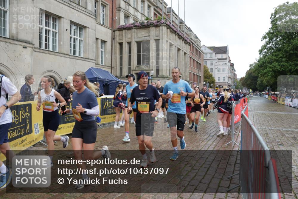 13.09.2026 - Kiel Lauf Yannick Fuchs http://msf.ph/oto/10437097 13.09.2026 11:48:17 Ziel  meine-sportfotos.de