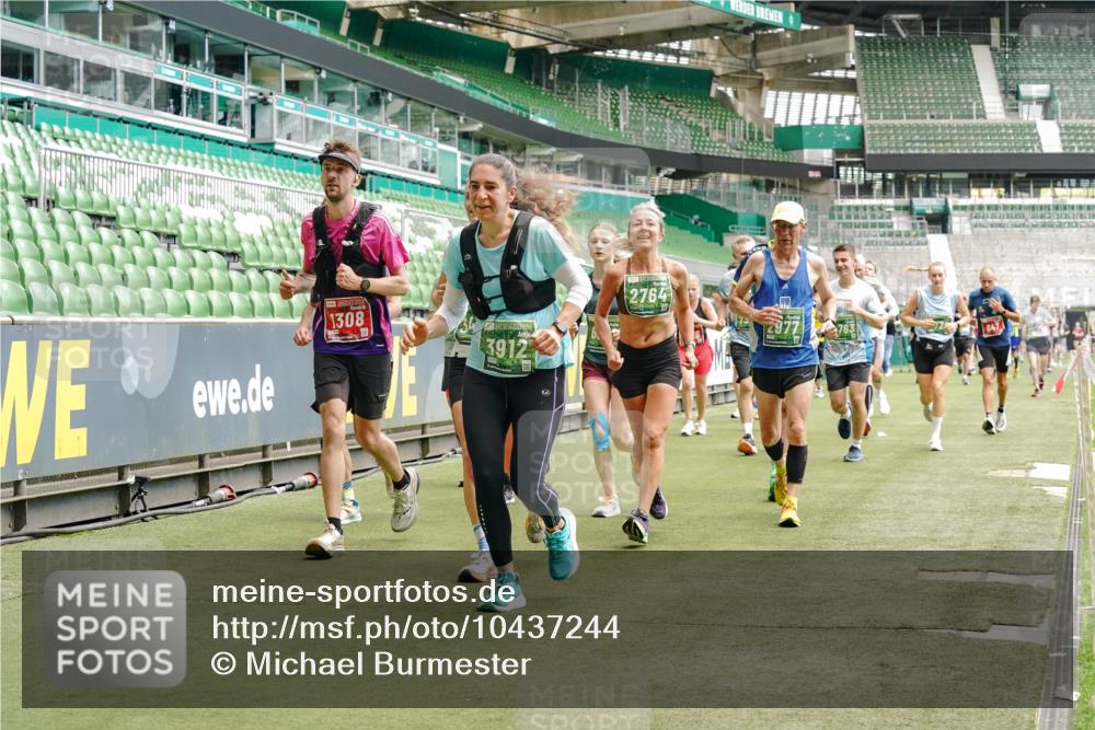 13.09.2026 - 21. swb-Marathon Bremen Michael Burmester http://msf.ph/oto/10437244 13.09.2026 13:05:55 Laufen im Stadion 109, 178, 217, 244, 287, 303, 310, 323, 372, 394, 430, 454, 536, 565, 578, 613, 647, 784, 891, 900, 1073, 1083, 1205, 1239, 1243, 1274, 1307, 1308, 1365, 1373, 1380, 1437, 1456, 1533, 1545, 1574, 1581, 1627, 1656, 1687, 1780, 1823, 1848, 1909, 1914, 1932, 1941, 2023, 2076, 2089, 2126, 2241, 2244, 2265, 2275, 2301, 2310, 2355, 2356, 2393, 2430, 2452, 2464, 2602, 2723, 2742, 2764, 2867, 2902, 2910, 2919, 2957, 2959, 2985, 3030, 3115, 3217, 3278, 3320, 3343, 3419, 3444, 3485 meine-sportfotos.de