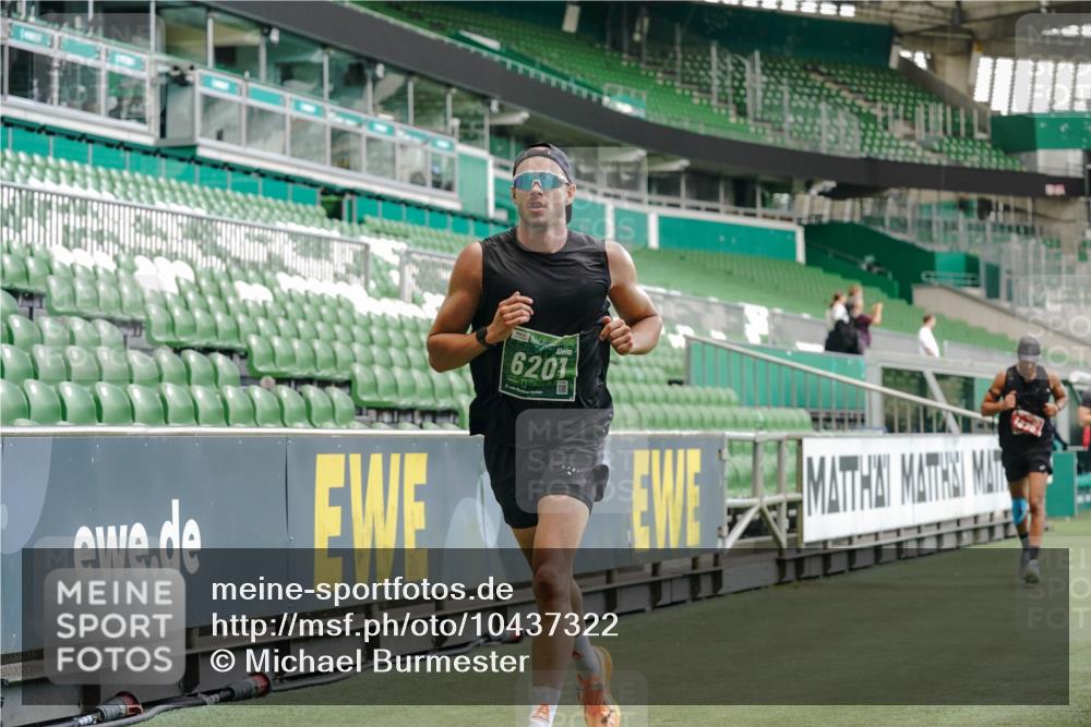 13.09.2026 - 21. swb-Marathon Bremen Michael Burmester http://msf.ph/oto/10437322 13.09.2026 12:39:47 Laufen im Stadion 277, 453, 807, 862, 901, 1136, 1248, 1320, 1323, 1379, 1472, 1508, 1540, 1576, 1587, 1717, 1751, 1758, 1795, 1800, 1852, 1901, 1911, 1950, 2049, 2099, 3080, 3744, 4381, 5160, 5163, 5912, 6201, 6630, 7118, 7671, 8467, 9630, 10034, 13080, 13224, 365, 850, 1288, 1485, 1550, 1583, 1875, 1993, 2073, 3617, 4232, 7244, 7692, 7768, 8075, 8729, 13033 meine-sportfotos.de