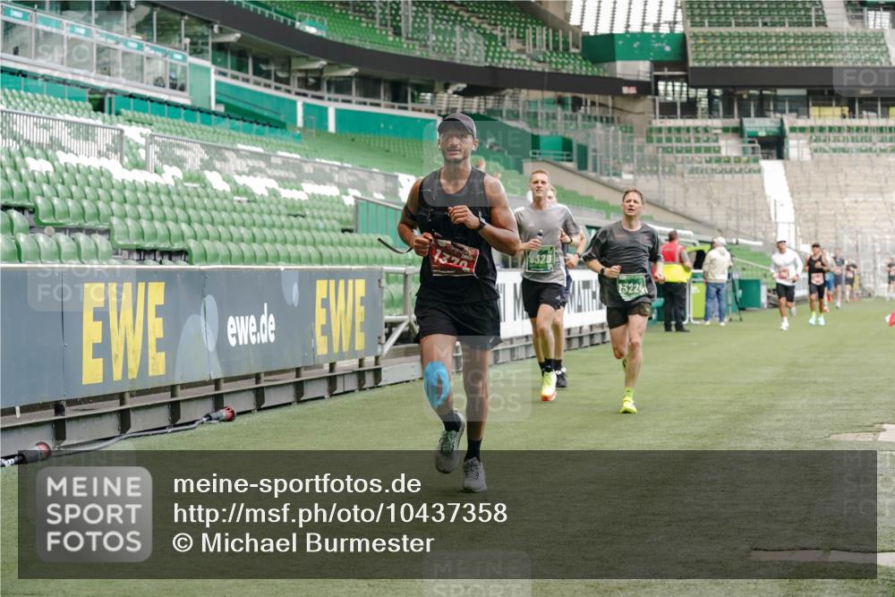 13.09.2026 - 21. swb-Marathon Bremen Michael Burmester http://msf.ph/oto/10437358 13.09.2026 12:39:51 Laufen im Stadion 126, 277, 453, 807, 862, 901, 912, 1136, 1248, 1320, 1323, 1379, 1472, 1508, 1540, 1576, 1587, 1717, 1751, 1758, 1795, 1800, 1852, 1860, 1901, 1911, 1950, 2049, 2099, 3744, 4381, 5160, 5163, 5912, 6201, 6630, 7118, 7671, 8467, 9630, 10034, 13080, 13224, 365, 850, 1288, 1385, 1485, 1550, 1583, 1875, 1993, 2073, 3617, 4232, 7244, 7692, 7768, 8075, 8729, 13033 meine-sportfotos.de