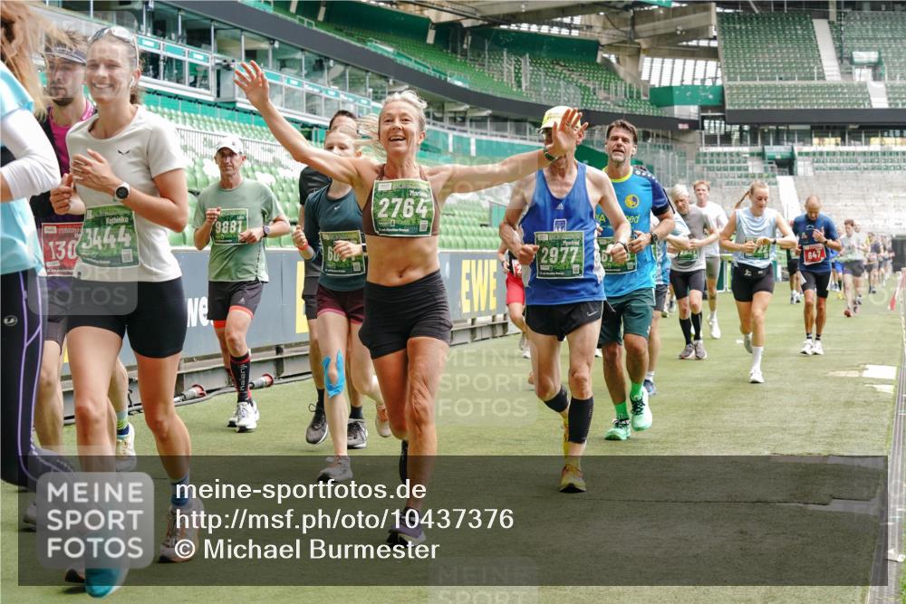13.09.2026 - 21. swb-Marathon Bremen Michael Burmester http://msf.ph/oto/10437376 13.09.2026 13:05:57 Laufen im Stadion 109, 178, 217, 244, 287, 303, 310, 323, 372, 394, 430, 454, 536, 565, 578, 613, 647, 784, 891, 900, 1073, 1083, 1205, 1239, 1243, 1274, 1307, 1308, 1365, 1373, 1380, 1437, 1456, 1533, 1545, 1574, 1581, 1627, 1656, 1687, 1780, 1823, 1848, 1909, 1914, 1932, 1941, 2023, 2076, 2089, 2126, 2241, 2244, 2265, 2275, 2301, 2310, 2355, 2356, 2393, 2430, 2452, 2464, 2602, 2707, 2723, 2742, 2764, 2867, 2902, 2910, 2919, 2957, 2959, 2985, 3030, 3115, 3217, 3278, 3320, 3343, 3419, 3444, 3485 meine-sportfotos.de