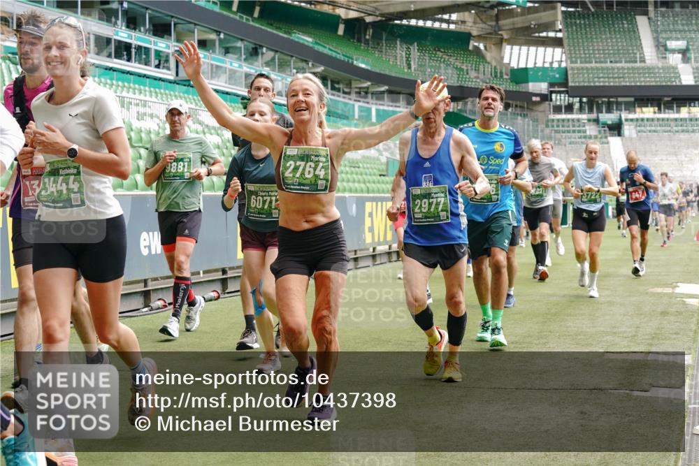 13.09.2026 - 21. swb-Marathon Bremen Michael Burmester http://msf.ph/oto/10437398 13.09.2026 13:05:57 Laufen im Stadion 109, 178, 217, 244, 287, 303, 310, 323, 372, 394, 430, 454, 536, 565, 578, 613, 647, 784, 891, 900, 1073, 1083, 1205, 1239, 1243, 1274, 1307, 1308, 1365, 1373, 1380, 1437, 1456, 1533, 1545, 1574, 1581, 1627, 1656, 1687, 1780, 1823, 1848, 1909, 1914, 1932, 1941, 2023, 2076, 2089, 2126, 2241, 2244, 2265, 2275, 2301, 2310, 2355, 2356, 2393, 2430, 2452, 2464, 2602, 2707, 2723, 2742, 2764, 2867, 2902, 2910, 2919, 2957, 2959, 2985, 3030, 3115, 3217, 3278, 3320, 3343, 3419, 3444, 3485 meine-sportfotos.de