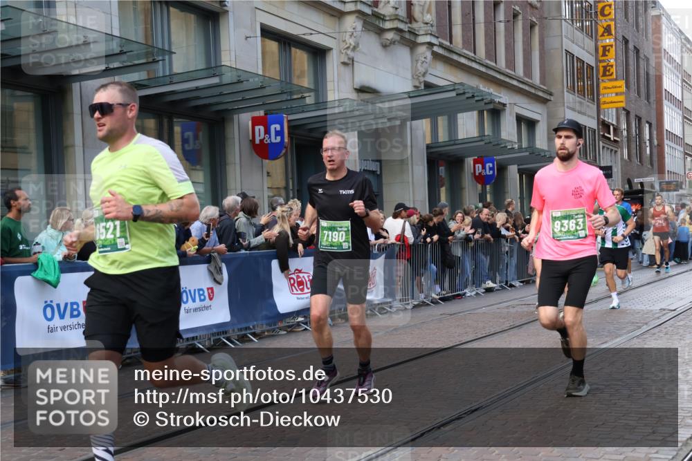 13.09.2026 - 21. swb-Marathon Bremen Strokosch-Dieckow http://msf.ph/oto/10437530 13.09.2026 13:14:49 Ziel 1510, 1664, 2383, 3357, 3504, 3717, 3743, 4111, 4382, 4992, 5003, 5149, 5294, 5298, 5385, 5417, 5471, 5796, 6351, 6379, 6521, 6528, 6717, 6773, 6902, 7190, 7432, 7497, 7515, 7717, 7730, 8238, 9253, 9338, 9363, 9483, 9797, 13137, 13139, 199, 376, 615, 616, 889, 1043, 1455, 1492, 1748, 1814, 2251, 2847, 2971, 2997, 3012, 3057, 3085, 3175, 3206, 3821, 3834, 4097, 4226, 4246, 4569, 4586, 4685, 4968, 5239, 5315, 5649, 5794, 5796, 5962, 6404, 6472, 6506, 9523, 13141 meine-sportfotos.de
