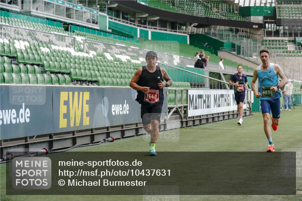 13.09.2026 - 21. swb-Marathon Bremen Michael Burmester http://msf.ph/oto/10437631 13.09.2026 12:40:06 Laufen im Stadion 126, 453, 603, 640, 671, 735, 744, 807, 862, 901, 912, 1136, 1248, 1379, 1472, 1508, 1540, 1571, 1576, 1587, 1717, 1751, 1758, 1795, 1800, 1852, 1860, 1901, 1930, 1950, 2049, 2099, 3744, 4381, 5160, 5163, 5912, 6201, 6630, 7118, 7671, 8467, 9329, 9630, 10034, 13080, 13224, 365, 466, 658, 850, 1288, 1385, 1485, 1550, 1583, 1754, 1993, 2073, 3617, 4232, 7244, 7692, 7768, 8075, 8729, 13033 meine-sportfotos.de