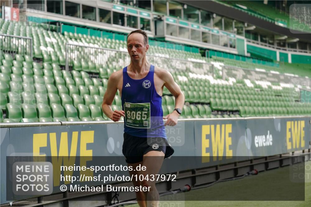 13.09.2026 - 21. swb-Marathon Bremen Michael Burmester http://msf.ph/oto/10437972 13.09.2026 12:40:25 Laufen im Stadion 126, 371, 453, 603, 640, 650, 671, 735, 744, 807, 862, 912, 957, 1136, 1336, 1379, 1381, 1508, 1540, 1571, 1576, 1614, 1717, 1751, 1758, 1795, 1800, 1852, 1860, 1901, 1930, 1950, 2049, 2099, 2986, 3744, 4381, 4936, 5912, 6201, 6630, 7118, 7671, 8065, 8467, 9329, 9630, 10034, 13080, 13224, 365, 466, 658, 850, 1090, 1288, 1385, 1485, 1583, 1754, 1993, 2073, 2585, 3617, 7244, 7768, 8075, 8729, 13033 meine-sportfotos.de