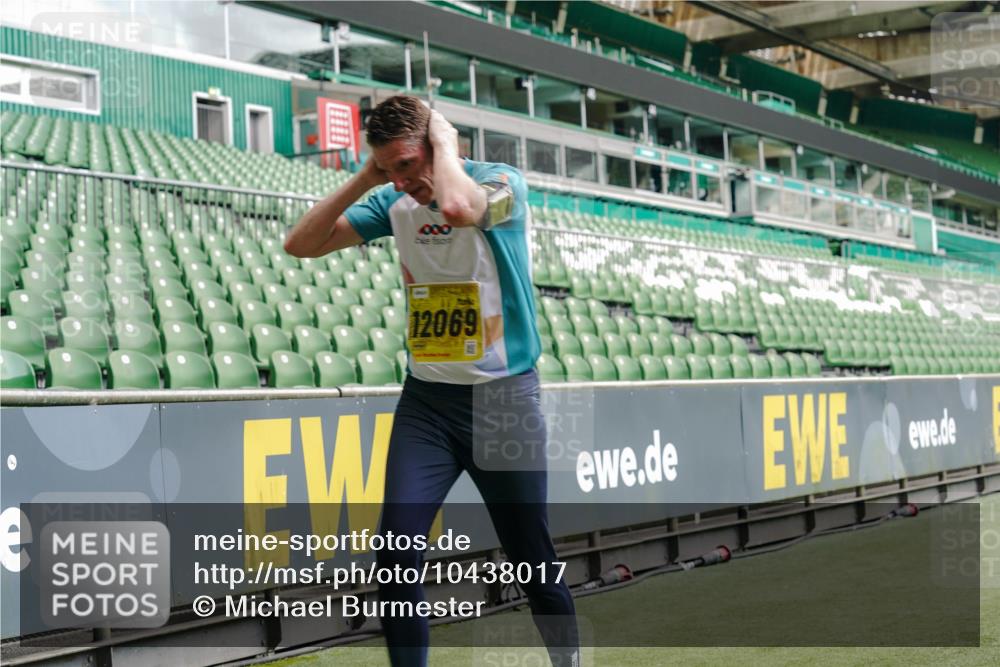 13.09.2026 - 21. swb-Marathon Bremen Michael Burmester http://msf.ph/oto/10438017 13.09.2026 10:26:51 Laufen im Stadion 10096, 10142, 10172, 10210, 10214, 10228, 10231, 10269, 10289, 10310, 10312, 10318, 10319, 10342, 10346, 10352, 10398, 10436, 10445, 10447, 10454, 10464, 10489, 10504, 10514, 10536, 10541, 10566, 10583, 10628, 10638, 10735, 10742, 10744, 10806, 10807, 10860, 10866, 10873, 10897, 10898, 10956, 10987, 10992, 11015, 11019, 11020, 11060, 11063, 11088, 11108, 11110, 11130, 11135, 11148, 11155, 11187, 11193, 11199, 11209, 11232, 11279, 11312, 11447 meine-sportfotos.de