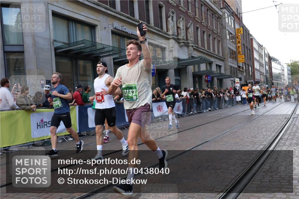 13.09.2026 - 21. swb-Marathon Bremen Strokosch-Dieckow http://msf.ph/oto/10438040 13.09.2026 13:15:01 Ziel 1664, 3357, 3743, 4111, 4382, 4646, 4663, 4992, 5003, 5149, 5385, 6011, 6526, 6773, 6902, 7291, 7346, 7432, 7497, 7515, 7717, 7730, 8086, 8254, 8255, 9253, 9338, 9483, 13137, 13139, 615, 616, 889, 1455, 1510, 1748, 2251, 2383, 2847, 2971, 2997, 3012, 3057, 3175, 3206, 3504, 3717, 4097, 4226, 4246, 4569, 4586, 4968, 5294, 5298, 5315, 5417, 5471, 5649, 5796, 5962, 6351, 6379, 6404, 6472, 6521, 6528, 6717, 7190, 8238, 9363, 9523, 9797, 13141 meine-sportfotos.de