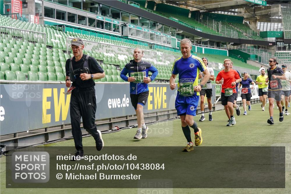 13.09.2026 - 21. swb-Marathon Bremen Michael Burmester http://msf.ph/oto/10438084 13.09.2026 13:06:10 Laufen im Stadion 109, 178, 217, 244, 287, 303, 310, 323, 372, 394, 430, 454, 536, 578, 613, 647, 784, 831, 891, 900, 1073, 1083, 1205, 1239, 1243, 1274, 1307, 1308, 1365, 1369, 1380, 1437, 1533, 1545, 1574, 1581, 1627, 1656, 1780, 1823, 1848, 1909, 1914, 1932, 1941, 2023, 2076, 2089, 2090, 2126, 2241, 2244, 2265, 2275, 2301, 2310, 2355, 2356, 2393, 2440, 2464, 2602, 2707, 2723, 2742, 2764, 2867, 2902, 2919, 2959, 2985, 3030, 3115, 3278, 3320, 3343, 3444, 3485 meine-sportfotos.de