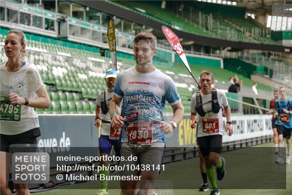 13.09.2026 - 21. swb-Marathon Bremen Michael Burmester http://msf.ph/oto/10438141 13.09.2026 12:40:35 Laufen im Stadion 126, 371, 453, 603, 640, 650, 671, 735, 744, 807, 862, 912, 957, 1136, 1336, 1379, 1381, 1508, 1540, 1571, 1614, 1795, 1797, 1800, 1852, 1860, 1901, 1930, 1950, 2049, 2099, 2986, 3744, 4381, 4399, 4795, 4936, 6201, 6630, 7118, 7671, 8065, 9065, 9329, 9630, 10034, 13080, 13224, 365, 466, 658, 850, 1090, 1288, 1385, 1485, 1583, 1604, 1754, 2073, 2585, 3617, 7244, 7768, 8075, 8729, 13033 meine-sportfotos.de