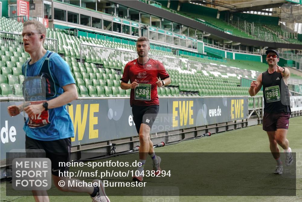 13.09.2026 - 21. swb-Marathon Bremen Michael Burmester http://msf.ph/oto/10438294 13.09.2026 12:40:40 Laufen im Stadion 126, 371, 453, 603, 640, 650, 671, 735, 744, 807, 862, 912, 957, 1136, 1336, 1379, 1381, 1508, 1540, 1571, 1614, 1797, 1800, 1852, 1860, 1901, 1930, 1950, 2049, 2099, 2986, 3744, 4381, 4399, 4795, 4936, 6201, 6630, 7118, 7671, 8065, 9065, 9329, 9630, 10034, 13080, 13224, 365, 466, 658, 850, 895, 1090, 1288, 1385, 1485, 1583, 1604, 1754, 2073, 2585, 2670, 3617, 7244, 7768, 8075, 8729 meine-sportfotos.de