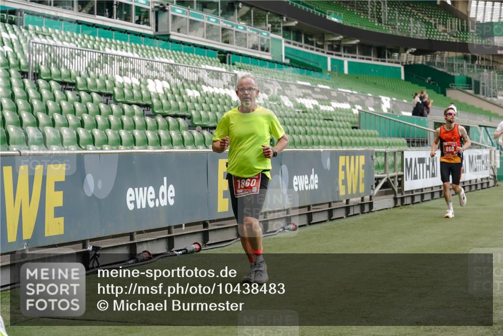 13.09.2026 - 21. swb-Marathon Bremen Michael Burmester http://msf.ph/oto/10438483 13.09.2026 12:40:48 Laufen im Stadion 126, 371, 453, 603, 640, 650, 671, 735, 744, 807, 862, 912, 957, 1136, 1336, 1379, 1381, 1411, 1508, 1540, 1571, 1614, 1797, 1852, 1860, 1901, 1930, 1950, 2099, 2986, 3744, 4381, 4399, 4795, 4936, 6198, 6201, 6630, 7118, 7671, 8065, 9065, 9329, 9630, 10034, 13080, 13224, 346, 365, 466, 658, 895, 1090, 1118, 1288, 1385, 1485, 1583, 1604, 1754, 2073, 2585, 2670, 3617, 7244, 7768, 8075, 8729 meine-sportfotos.de