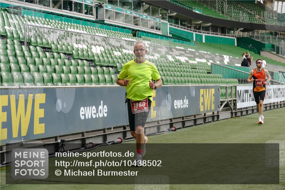 13.09.2026 - 21. swb-Marathon Bremen Michael Burmester http://msf.ph/oto/10438502 13.09.2026 12:40:48 Laufen im Stadion 126, 371, 453, 603, 640, 650, 671, 735, 744, 807, 862, 912, 957, 1136, 1336, 1379, 1381, 1411, 1508, 1540, 1571, 1614, 1797, 1852, 1860, 1901, 1930, 1950, 2099, 2986, 3744, 4381, 4399, 4795, 4936, 6198, 6201, 6630, 7118, 7671, 8065, 9065, 9329, 9630, 10034, 13080, 13224, 346, 365, 466, 658, 895, 1090, 1118, 1288, 1385, 1485, 1583, 1604, 1754, 2073, 2585, 2670, 3617, 7244, 7768, 8075, 8729 meine-sportfotos.de