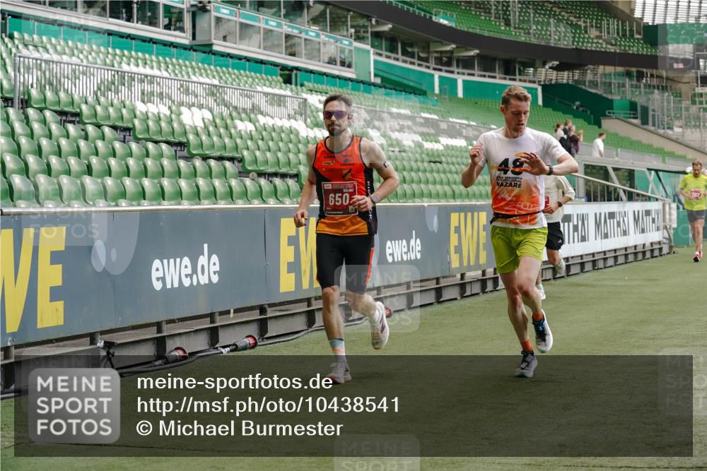 13.09.2026 - 21. swb-Marathon Bremen Michael Burmester http://msf.ph/oto/10438541 13.09.2026 12:40:51 Laufen im Stadion 126, 371, 453, 603, 640, 650, 671, 735, 744, 807, 862, 912, 957, 1136, 1336, 1379, 1381, 1411, 1508, 1540, 1571, 1614, 1797, 1822, 1852, 1860, 1901, 1930, 1950, 2099, 2986, 3624, 3744, 4381, 4399, 4795, 4936, 6198, 6201, 6630, 7118, 7671, 8065, 9065, 9329, 9630, 10034, 13080, 13224, 346, 365, 466, 658, 895, 1090, 1118, 1288, 1385, 1485, 1583, 1604, 1754, 2073, 2141, 2585, 2670, 3617, 7244, 7768, 8729 meine-sportfotos.de