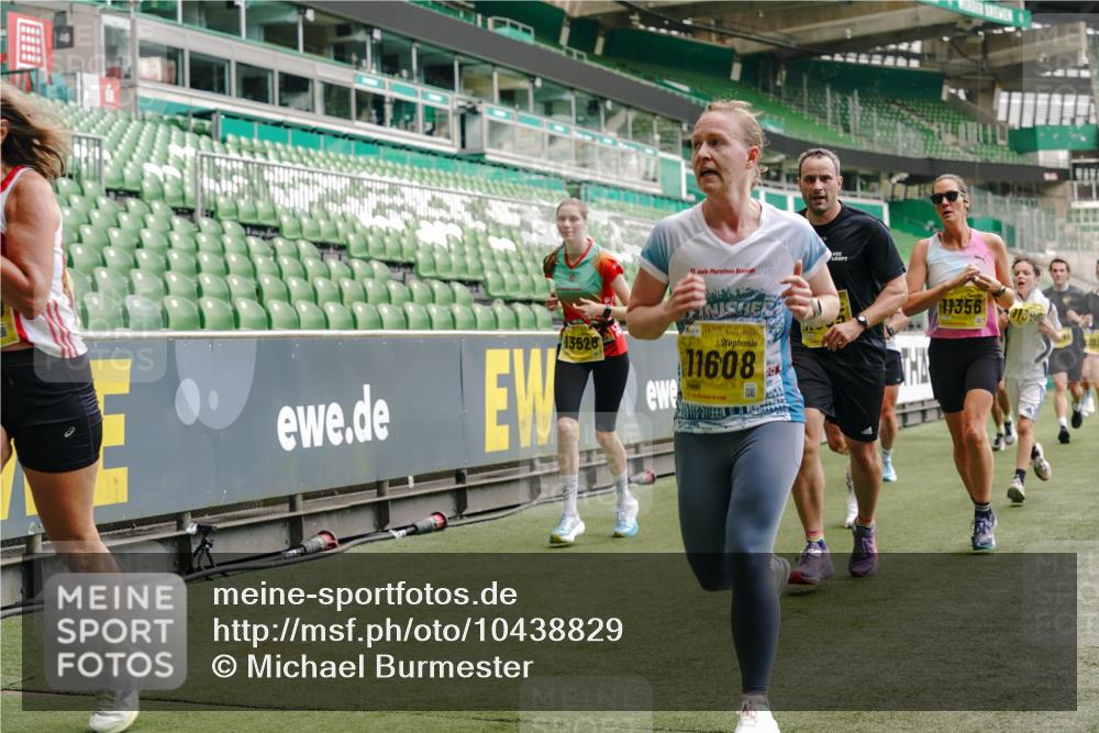 13.09.2026 - 21. swb-Marathon Bremen Michael Burmester http://msf.ph/oto/10438829 13.09.2026 10:27:04 Laufen im Stadion 10096, 10142, 10172, 10210, 10214, 10223, 10228, 10231, 10269, 10289, 10310, 10318, 10319, 10342, 10352, 10398, 10436, 10445, 10447, 10454, 10464, 10489, 10504, 10514, 10536, 10541, 10566, 10583, 10628, 10638, 10735, 10742, 10744, 10806, 10807, 10846, 10860, 10866, 10873, 10897, 10898, 10956, 10987, 10992, 11015, 11019, 11060, 11063, 11076, 11088, 11110, 11111, 11130, 11135, 11148, 11155, 11187, 11193, 11199, 11209, 11232, 11279 meine-sportfotos.de