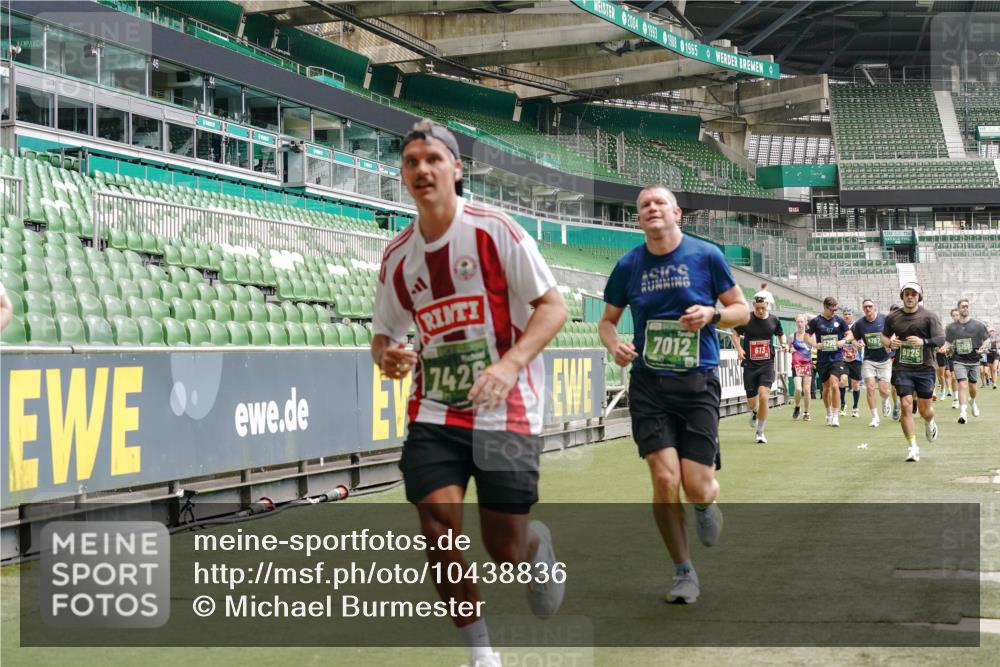 13.09.2026 - 21. swb-Marathon Bremen Michael Burmester http://msf.ph/oto/10438836 13.09.2026 13:06:19 Laufen im Stadion 109, 217, 244, 287, 303, 310, 323, 372, 394, 430, 454, 536, 578, 613, 647, 716, 784, 831, 891, 900, 922, 1073, 1083, 1205, 1243, 1274, 1307, 1308, 1365, 1369, 1380, 1437, 1533, 1545, 1574, 1581, 1627, 1656, 1780, 1823, 1848, 1871, 1909, 1914, 1932, 1938, 1941, 2023, 2076, 2089, 2090, 2126, 2241, 2244, 2265, 2275, 2301, 2310, 2355, 2356, 2393, 2440, 2464, 2602, 2699, 2707, 2721, 2742, 2764, 2818, 2902, 2959, 2985, 3030, 3115, 3278, 3343, 3444, 3485 meine-sportfotos.de