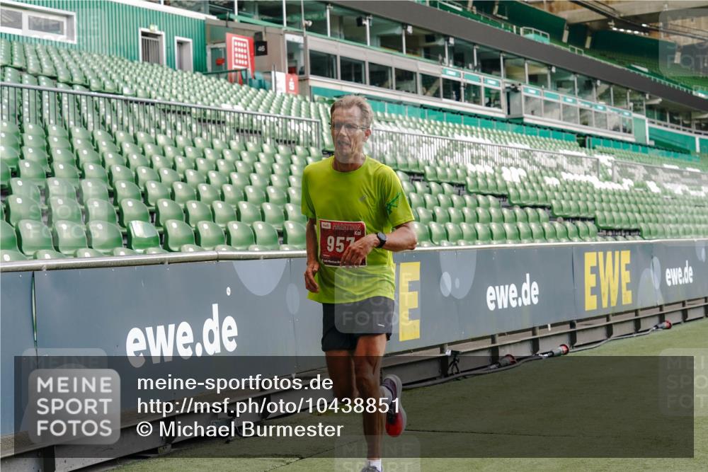 13.09.2026 - 21. swb-Marathon Bremen Michael Burmester http://msf.ph/oto/10438851 13.09.2026 12:41:02 Laufen im Stadion 126, 371, 453, 603, 640, 650, 671, 735, 744, 862, 912, 957, 1136, 1336, 1379, 1381, 1411, 1508, 1540, 1571, 1614, 1797, 1822, 1860, 1901, 1930, 1950, 2986, 3624, 4381, 4399, 4795, 4936, 6198, 6201, 6264, 6630, 7118, 7671, 8065, 9065, 9329, 9630, 10034, 13080, 13224, 346, 466, 658, 895, 1090, 1118, 1385, 1485, 1583, 1604, 1754, 2073, 2141, 2352, 2585, 2670, 3080, 3606, 3617, 7244, 7768, 8729 meine-sportfotos.de