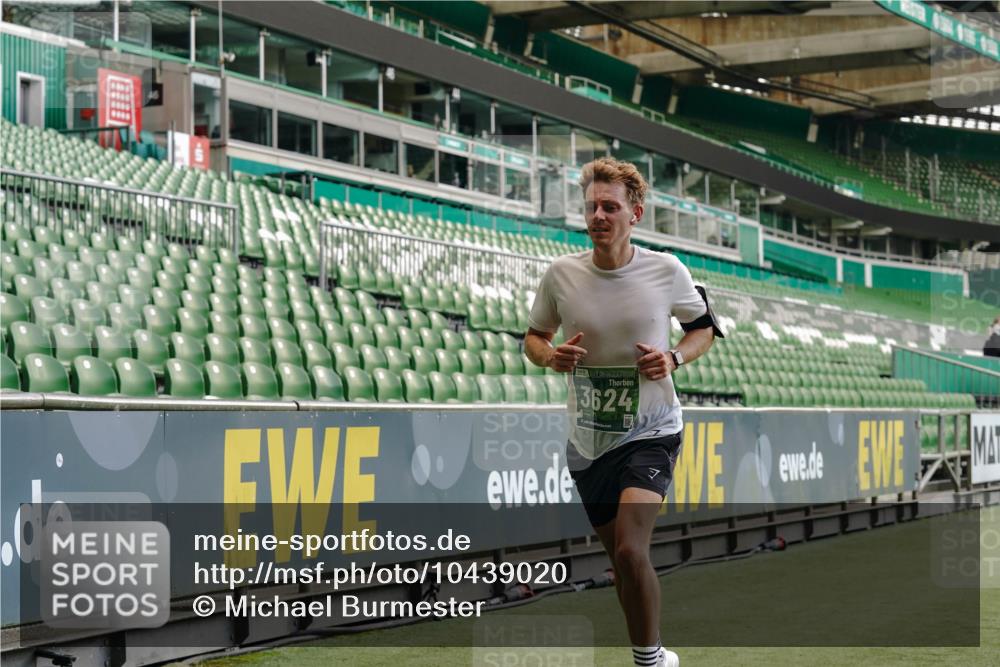 13.09.2026 - 21. swb-Marathon Bremen Michael Burmester http://msf.ph/oto/10439020 13.09.2026 12:41:19 Laufen im Stadion 126, 371, 453, 603, 640, 650, 671, 735, 744, 862, 912, 957, 1136, 1336, 1379, 1381, 1411, 1540, 1571, 1614, 1667, 1797, 1822, 1850, 1860, 1862, 1901, 1930, 1950, 2094, 2986, 3624, 4381, 4399, 4795, 4936, 6198, 6201, 6264, 7118, 7671, 8065, 9065, 9329, 13224, 277, 346, 466, 658, 895, 1090, 1118, 1320, 1323, 1385, 1485, 1583, 1604, 1754, 1911, 2073, 2141, 2352, 2585, 2670, 3080, 3606, 3617, 5160, 7244, 8729 meine-sportfotos.de